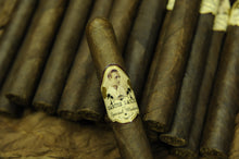 Load image into Gallery viewer, MARCUS DANIEL® <br> SPECIAL MADURO <br> Miami Collection
