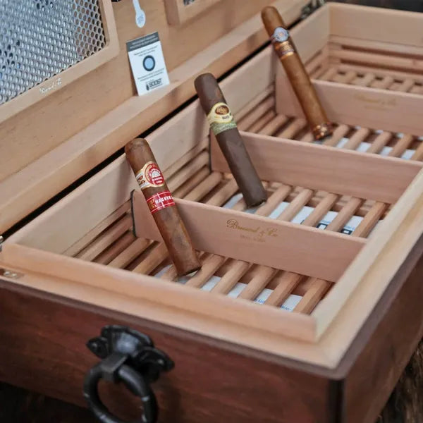 waxhaw humidor and tobacco 150-cigar Leaf STSON Featuring a scratch Craftsman's Bench Cigar Humidor Rustic